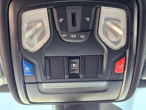 New 2026 RAM 1500 Express AWD/4WD image 17