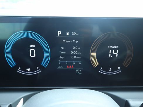 New 2026 Hyundai Santa Cruz SE AWD/4WD image 4