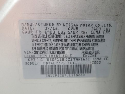 Used 2018 Nissan Kicks S image 33