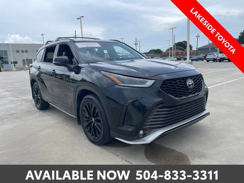 Certified 2024 Toyota Highlander XSE FWD image 8