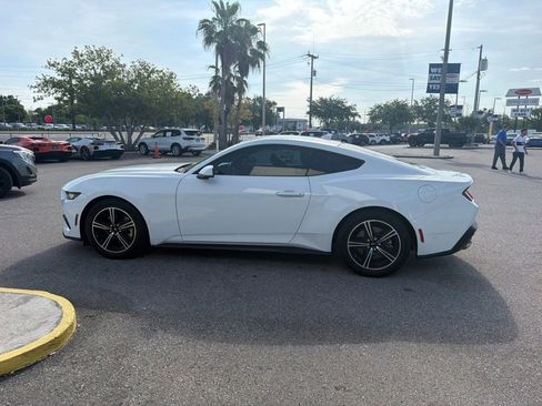 Used 2024 Ford Mustang Coupe RWD image 8