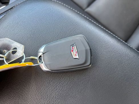 Used 2025 Cadillac XT5 Premium Luxury image 30