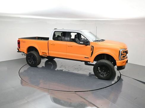 New 2025 Ford F250 XLT w/ Black Appearance Package image 39