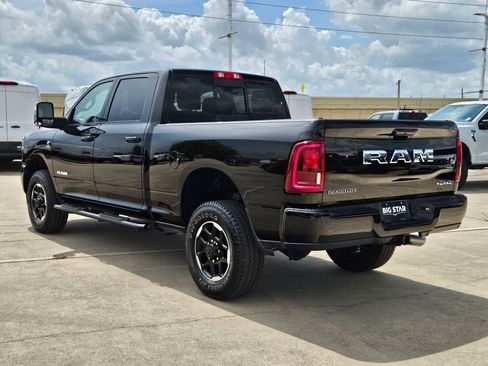Used 2025 RAM 2500 Laramie AWD/4WD image 8