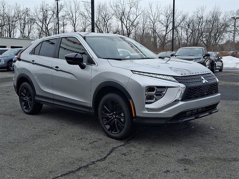 New 2026 Mitsubishi Eclipse Cross LE image 2