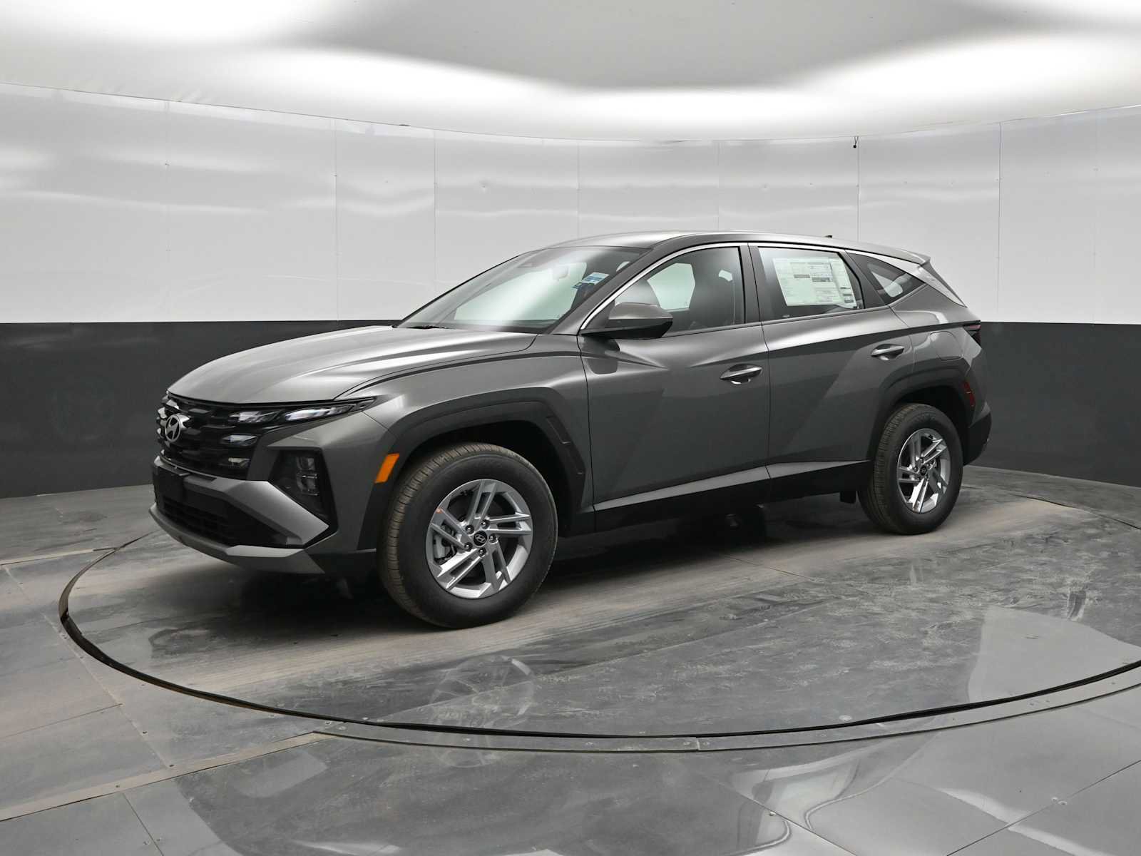 New 2026 Hyundai Tucson SE AWD/4WD image 1