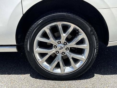 Certified 2019 Ford Expedition Max Platinum RWD image 4