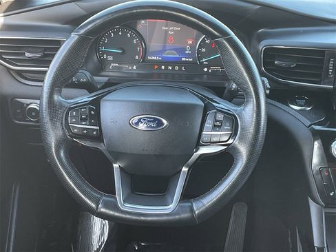 Used 2022 Ford Explorer ST-Line w/ Class IV Trailer Tow Package image 15
