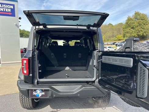 New 2025 Ford Bronco Badlands w/ Sasquatch Package image 36