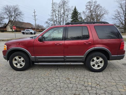 Used 2005 Ford Explorer Sport XLT image 4