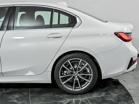 Used 2020 BMW 330i xDrive Sedan w/ Convenience Package image 7