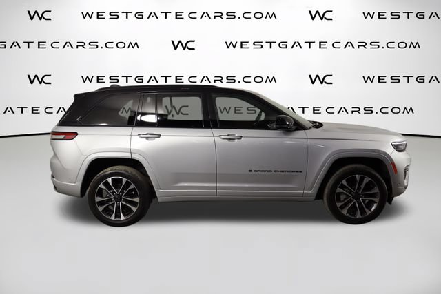 Used 2025 Jeep Grand Cherokee Summit AWD/4WD image 62