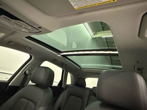 Used 2018 Audi Q5 2.0T Premium Plus w/ Premium Plus Package image 15