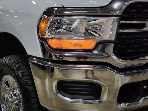Used 2022 RAM 2500 Big Horn AWD/4WD image 13