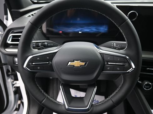 New 2026 Chevrolet Traverse LT FWD image 11