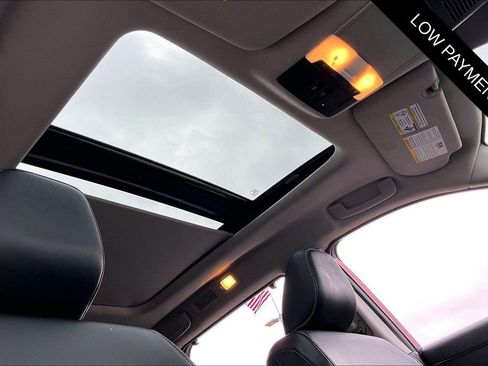 Used 2023 Nissan Pathfinder SL w/ SL Premium Package image 27