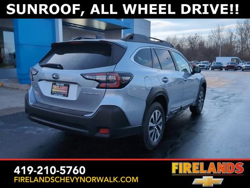 Used 2025 Subaru Outback Premium w/ Popular Package #1A image 6