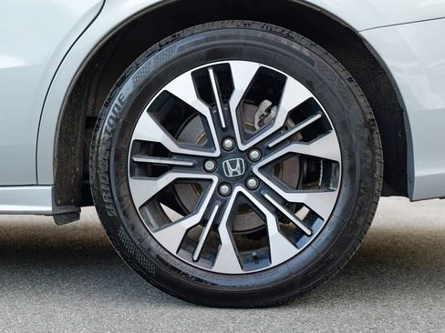 Used 2025 Honda Odyssey Elite image 12