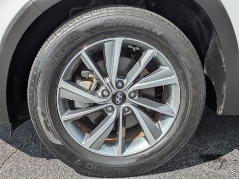 Used 2019 Hyundai Santa Fe Limited image 32