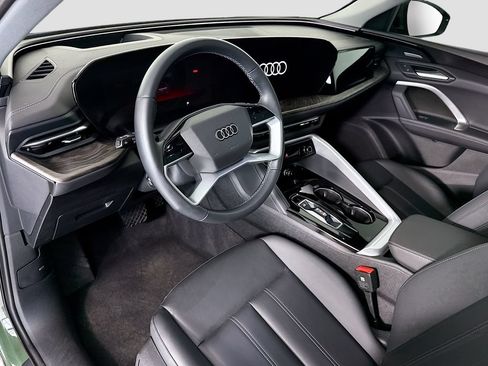 Certified 2025 Audi Q5 Premium w/ Premium Plus AWD/4WD image 9