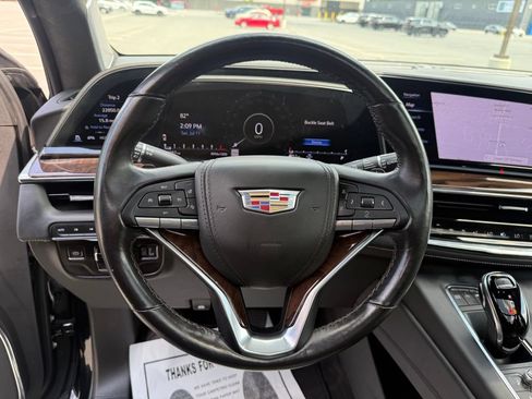 Used 2023 Cadillac Escalade ESV Sport Platinum w/ LPO, ONYX Package AWD/4WD image 14