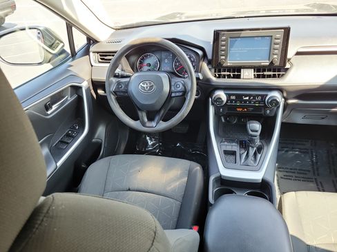Certified 2021 Toyota RAV4 XLE FWD image 16