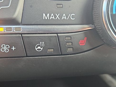 Used 2023 Ford Escape Active w/ Cold Weather Package image 18