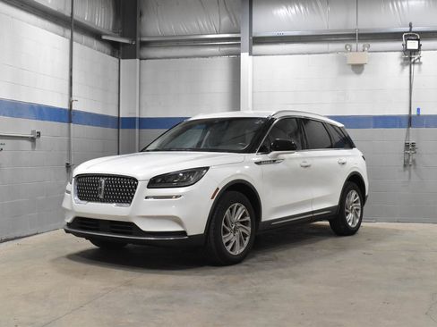 Used 2021 Lincoln Corsair FWD image 2