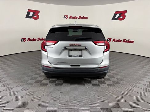 Used 2022 GMC Terrain SLE FWD image 6