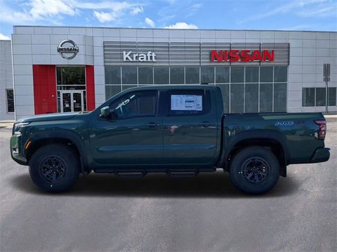 Certified 2025 Nissan Frontier PRO-4X w/ Pro Convenience Package image 6