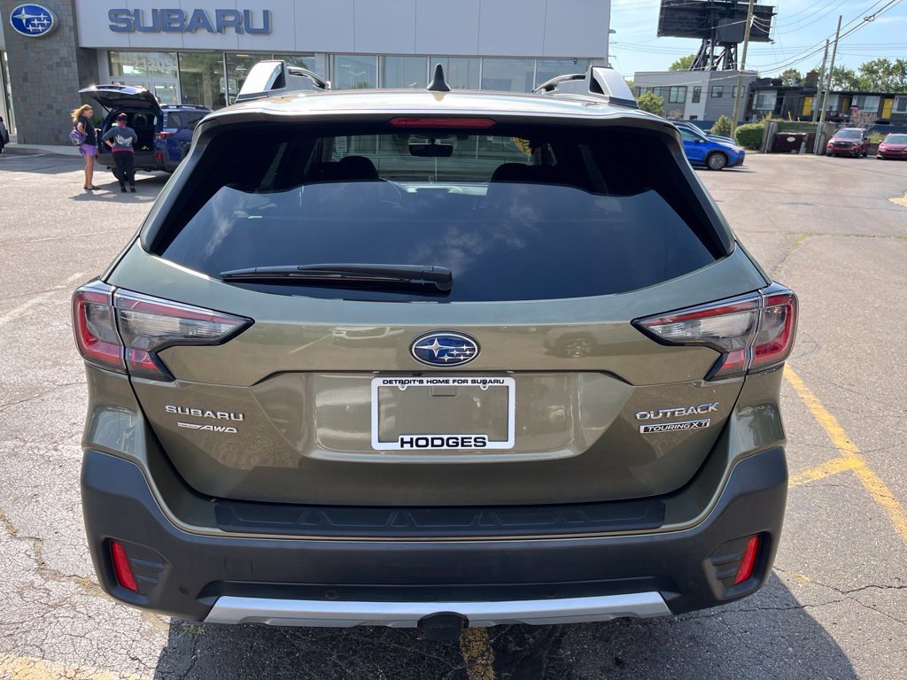 Certified 2022 Subaru Outback Touring XT AWD/4WD image 4