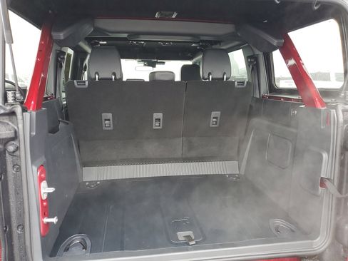 Used 2025 Ford Bronco Badlands image 7