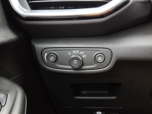 Used 2023 Chevrolet TrailBlazer LT image 28