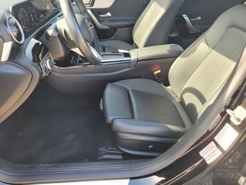 Used 2025 Mercedes-Benz CLA 250 4MATIC image 16