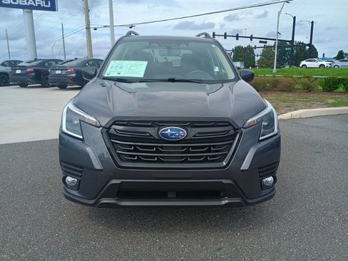 Used 2023 Subaru Forester Premium AWD/4WD image 2