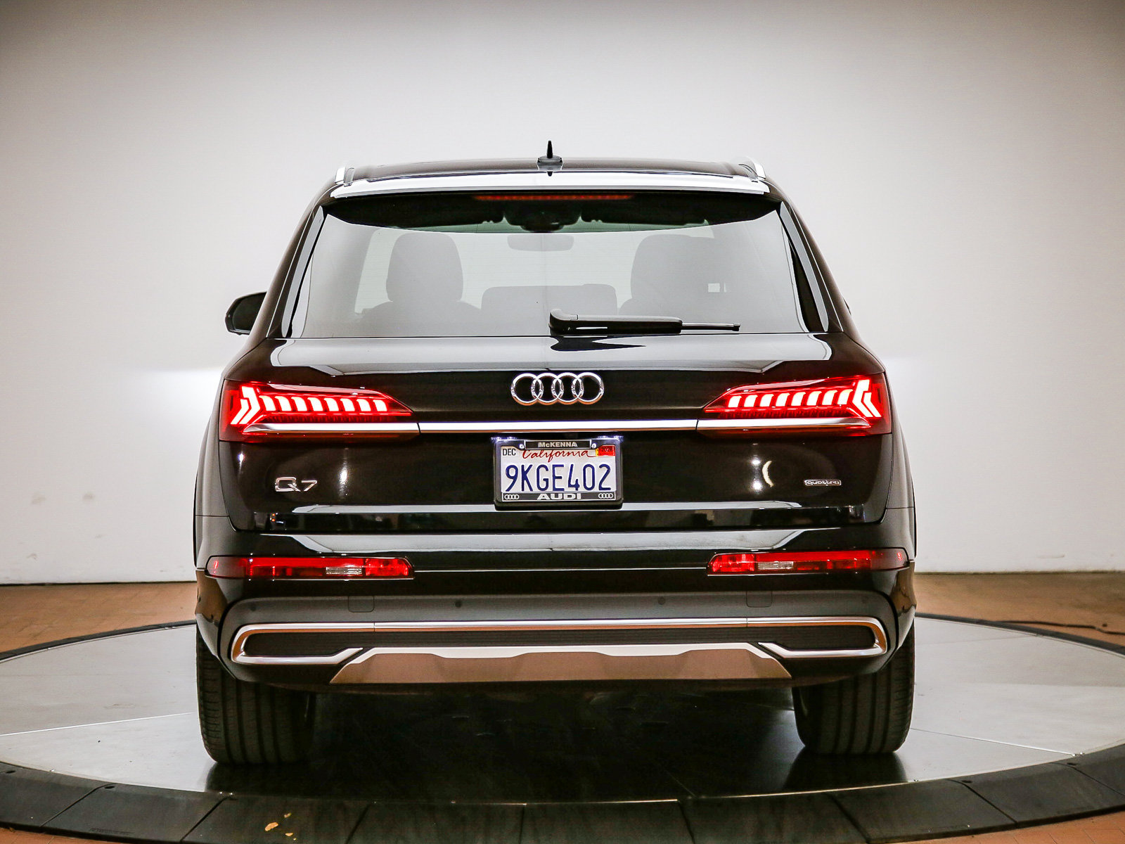 Certified 2023 Audi Q7 3.0T Prestige AWD/4WD image 6