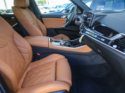 New 2026 BMW X5 xDrive40i w/ M Sport Package image 13