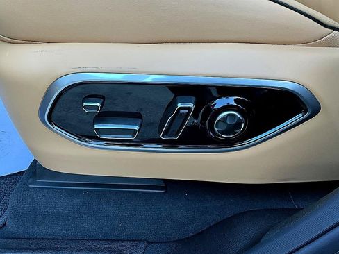 New 2025 Jeep Grand Cherokee Summit image 16