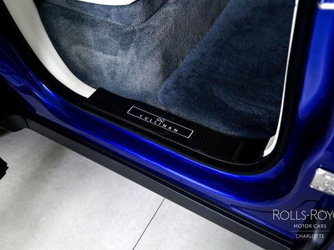 Certified 2024 Rolls-Royce Cullinan Black Badge w/ Dark Exterior Package image 36