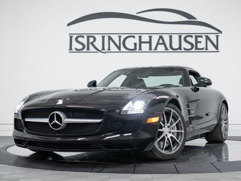 Used 2011 Mercedes-Benz SLS AMG Coupe image 31