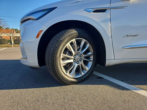 Used 2023 Buick Enclave Avenir FWD image 33