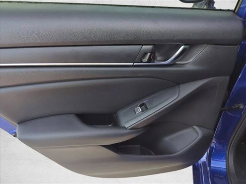Used 2022 Honda Accord Sport image 8