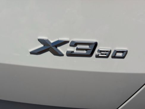 New 2026 BMW X3 xDrive30i w/ M Sport Package AWD/4WD image 11