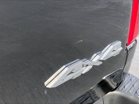 Used 2019 RAM 1500 Limited image 9