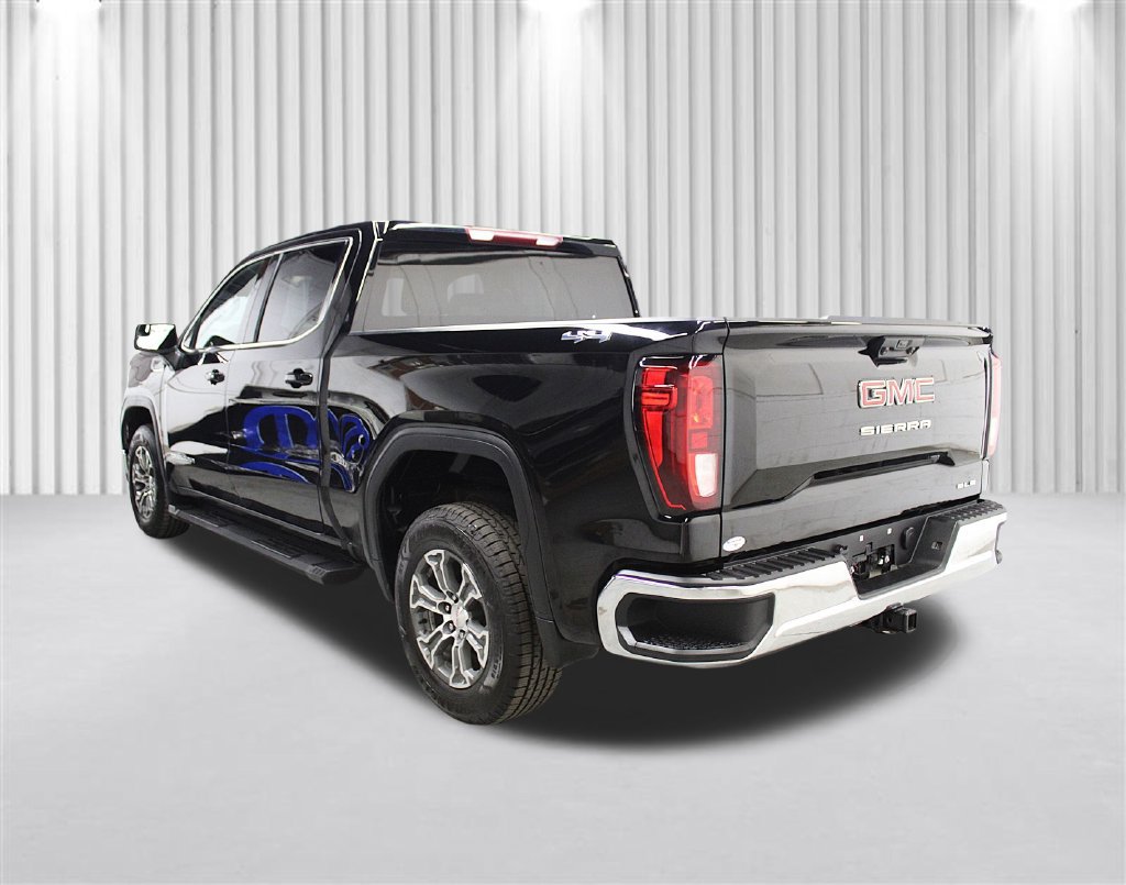 Used 2023 GMC Sierra 1500 SLE AWD/4WD image 5