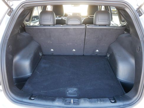 Used 2025 Jeep Compass Trailhawk image 17