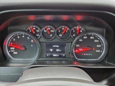 Used 2020 Chevrolet Silverado 1500 Custom w/ Custom Value Package image 11