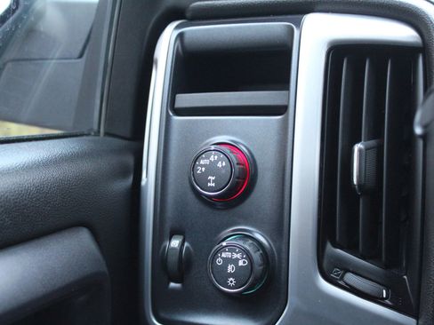 Used 2017 GMC Sierra 1500 SLE w/ SLE Value Package image 22