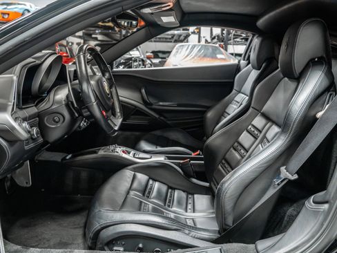 Used 2012 Ferrari 458 Italia Coupe image 29