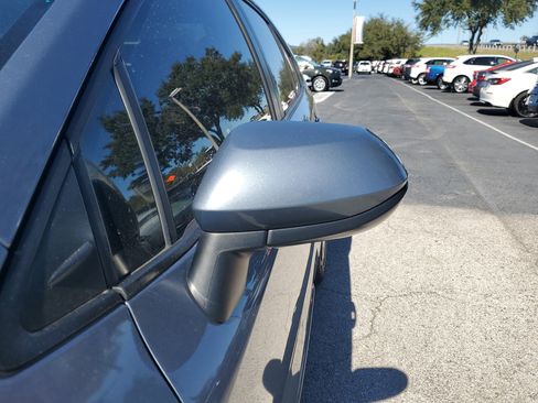 Used 2021 Toyota Corolla LE w/ LE Convenience Package image 4